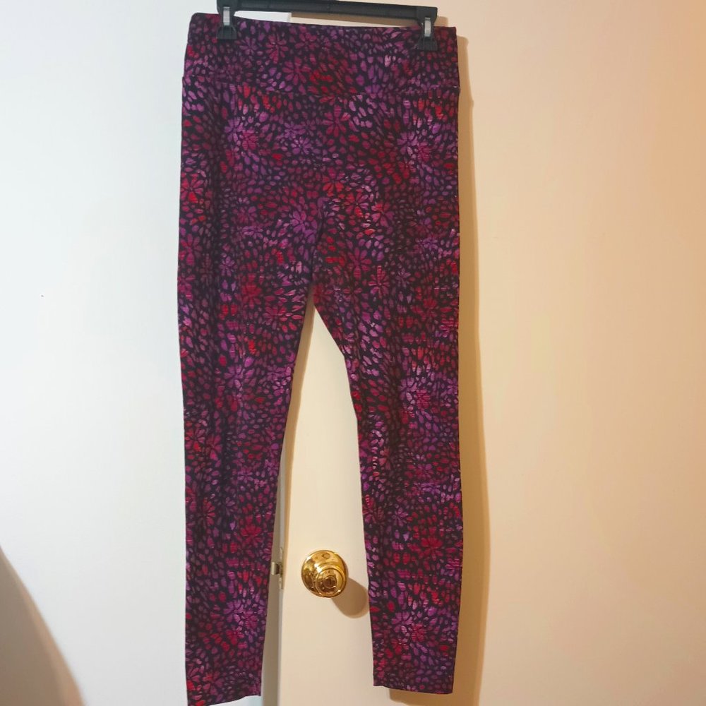 GUC ~ No Boundaries Black Leggings w/ Red & Purple Flowers (Size: Large 11-13)
